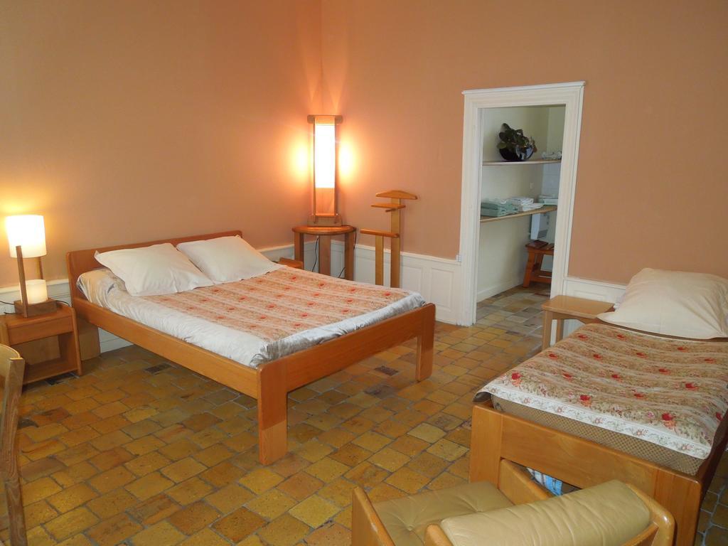 Bed and Breakfast Carrefour De L'Ormeau Mondoubleau Zimmer foto
